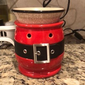 Full size Scentsy Warmer. Santa.